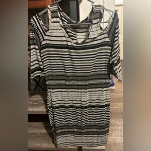 B famous open shoulder dress